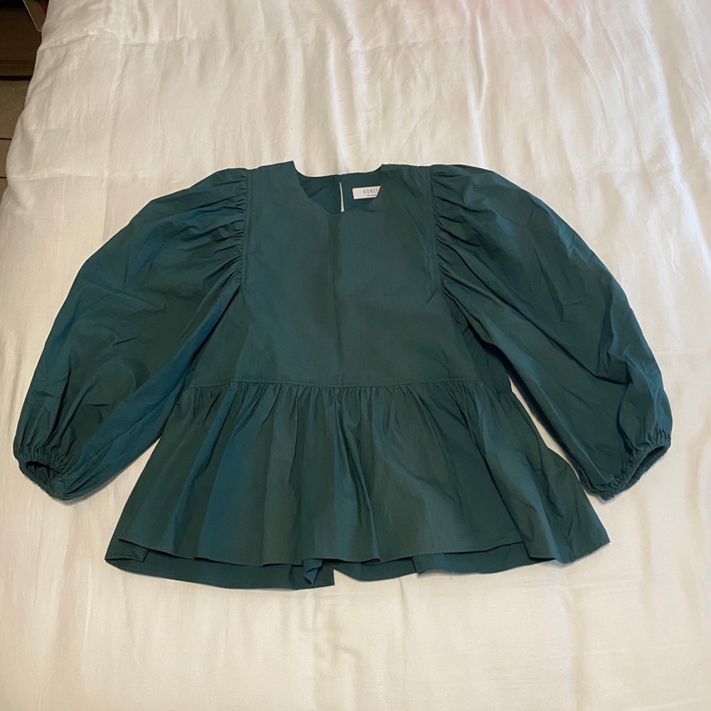 Hunter bell Harlow top